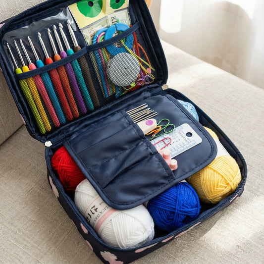 Komplett virkningssats nybörjare med 59 delar i blå förvaringsväska - BlocqVirka kit